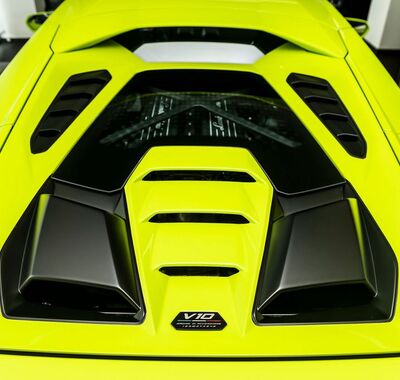 Lamborghini Huracán 11