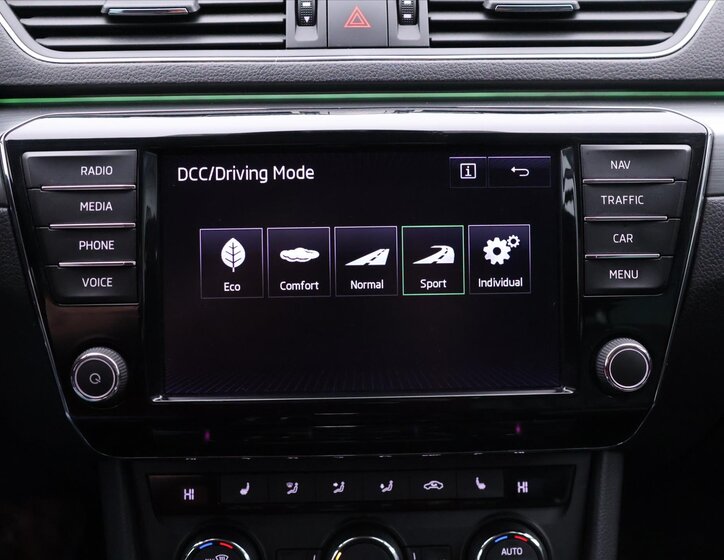 Škoda Superb Liftback 2,0 l 140 kw