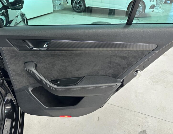 Škoda Superb Kombi 2,0 l 147 kw