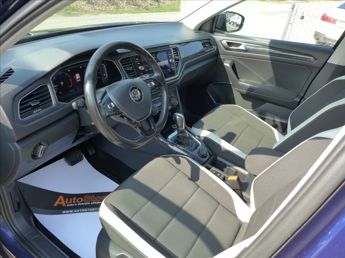 Volkswagen T-Roc SUV / Terénní 2,0 l 110 kw