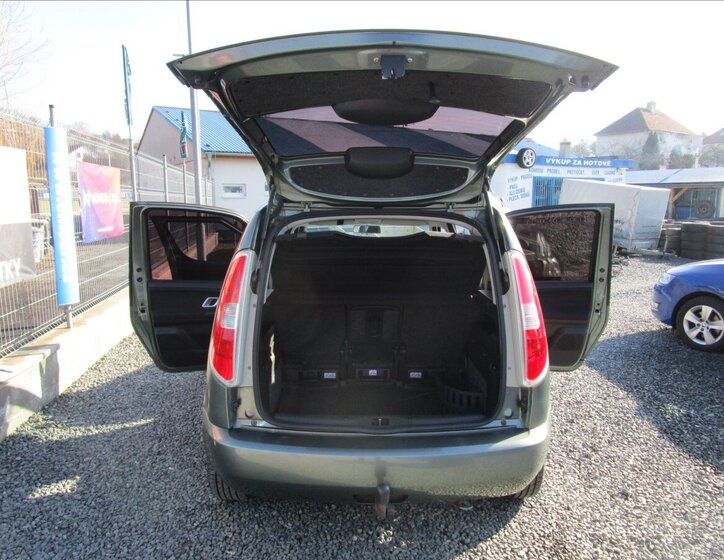 Škoda Roomster Kombi 1,4 l 63 kw