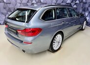 BMW Řada 5 Kombi 3,0 l 195 kw