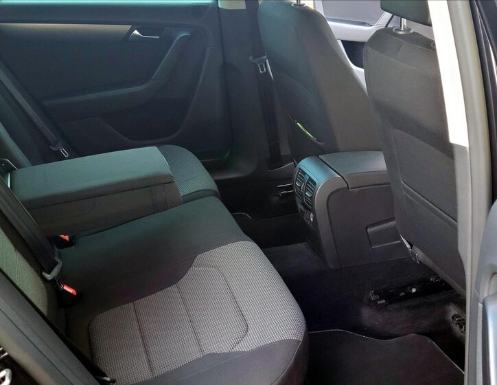 Volkswagen Passat Kombi 1,4 l 90 kw