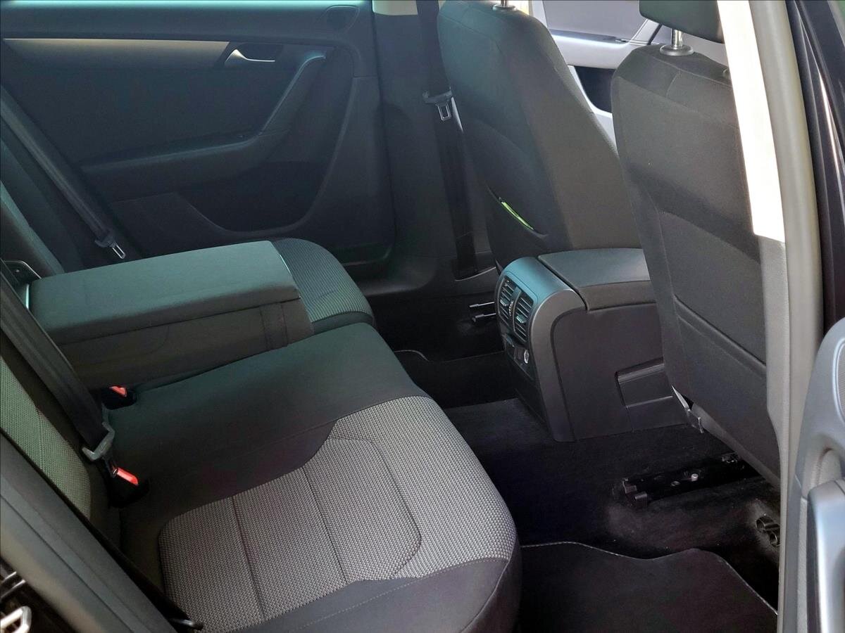 Volkswagen Passat Kombi 1,4 l 90 kw