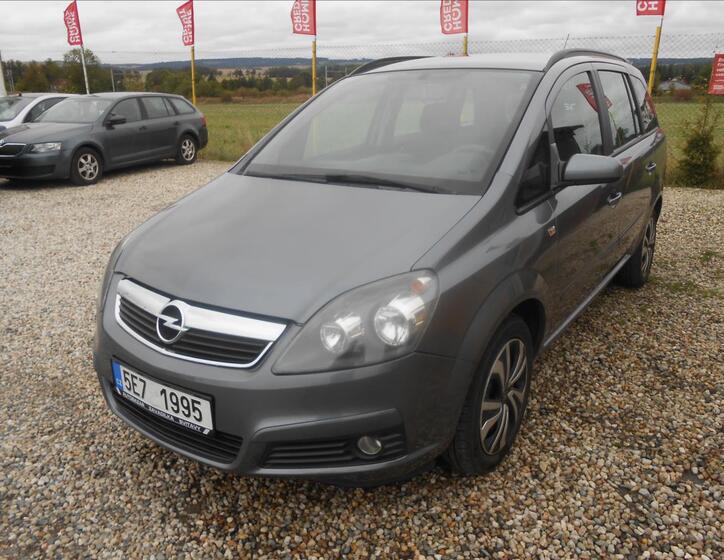 Opel Zafira 1