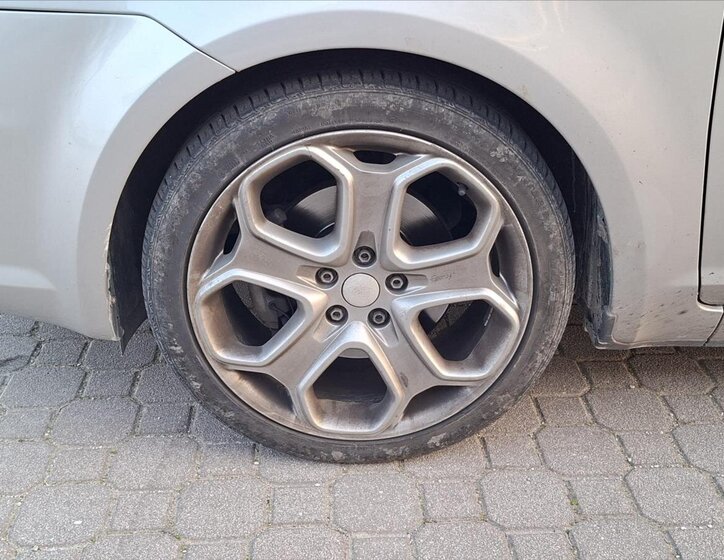 Ford C-MAX MPV 1,8 l 85 kw