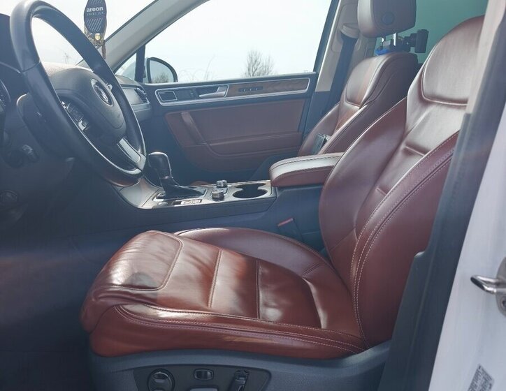 Volkswagen Touareg SUV / Terénní 0,0 196 kw