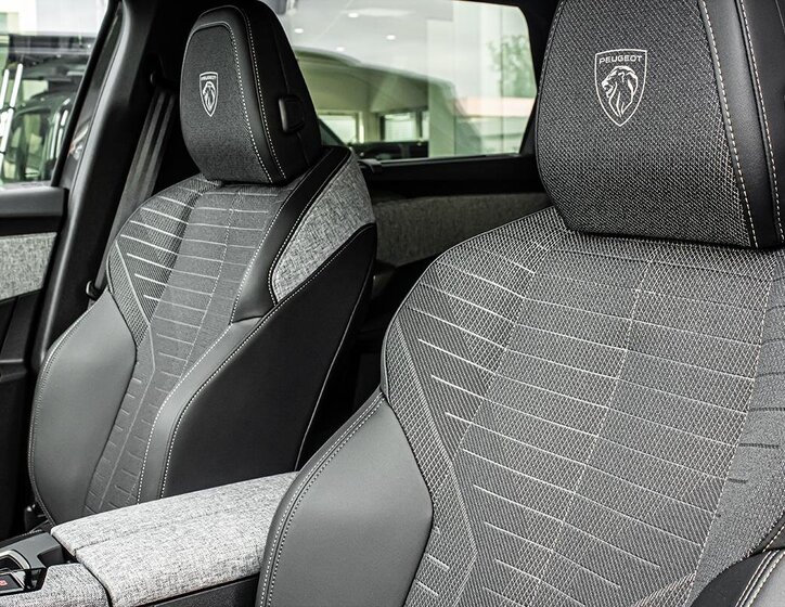 Peugeot 5008 SUV / Terénní 1,2 l 107 kw