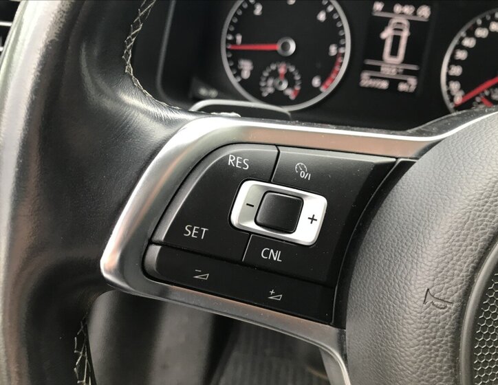 Volkswagen Caravelle Kombi 2,0 l 110 kw