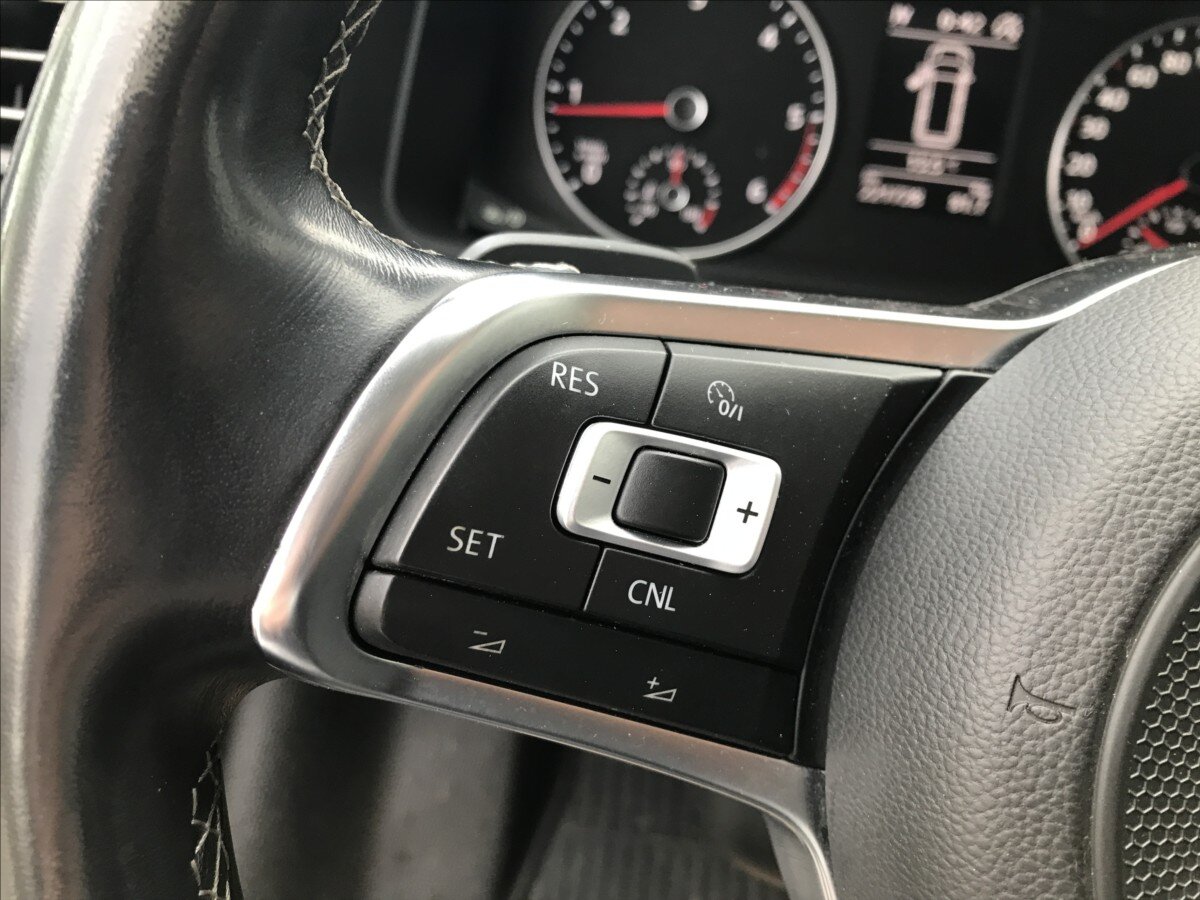 Volkswagen Caravelle Kombi 2,0 l 110 kw