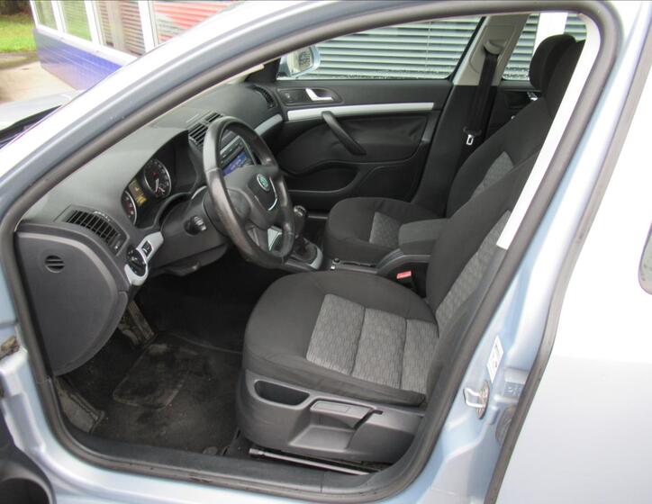 Škoda Octavia 16