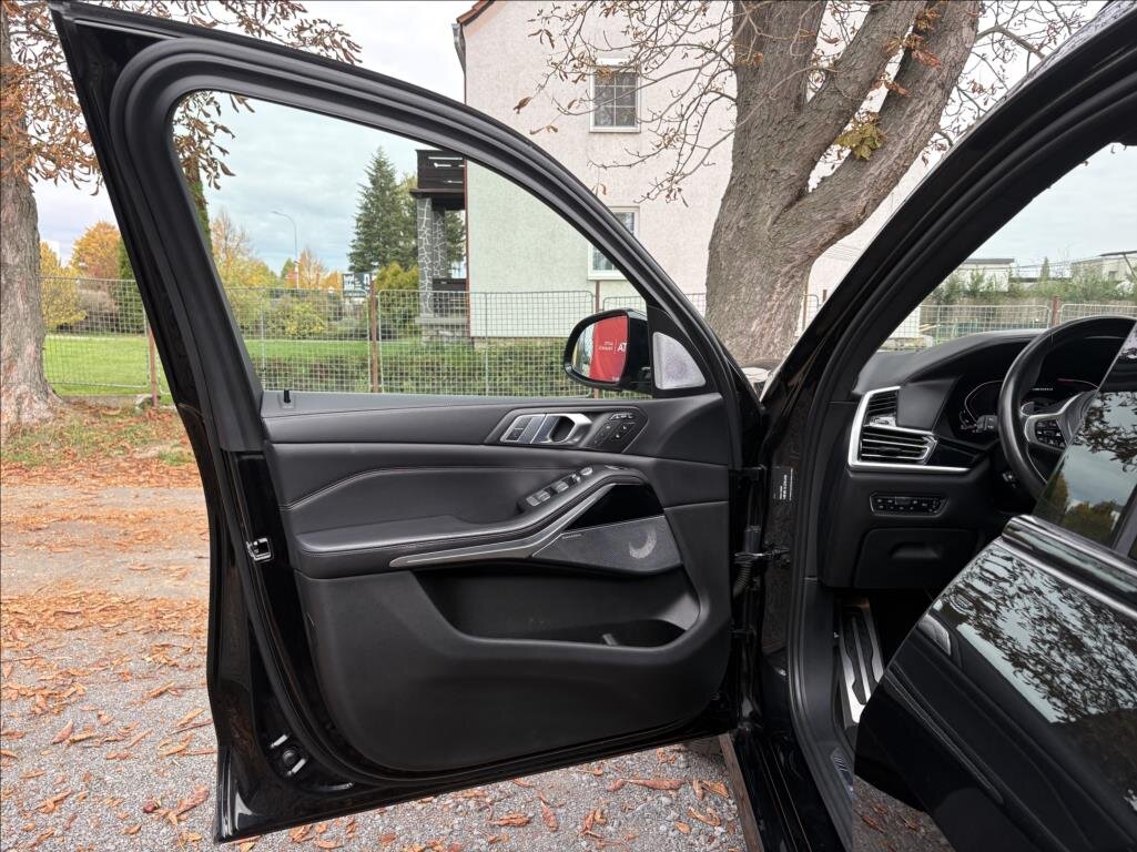 BMW X7 SUV 3,0 l 294 kw