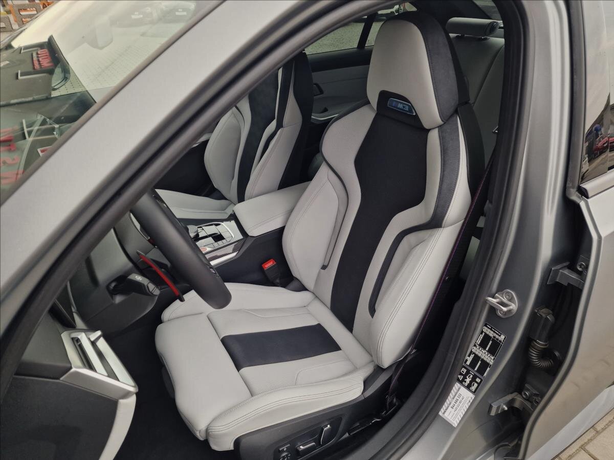 BMW M3 Sedan / Limuzína 3,0 l 390 kw