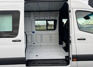 Mercedes-Benz Sprinter 17