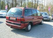 Volkswagen Sharan Kombi 1,9 l 66 kw