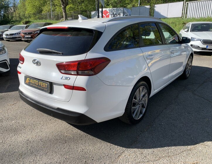 Hyundai i30 Kombi 1,4 l 103 kw