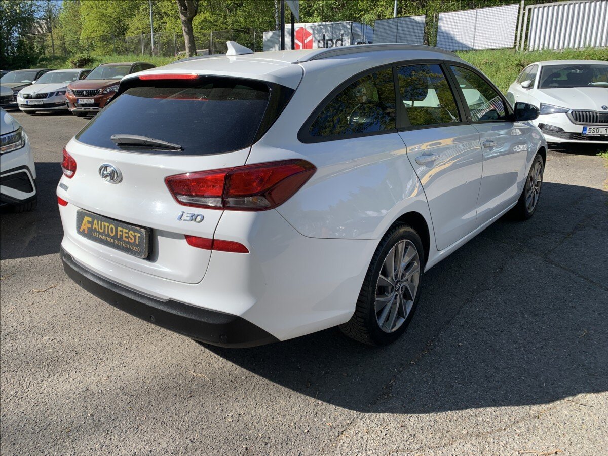 Hyundai i30 Kombi 1,4 l 103 kw