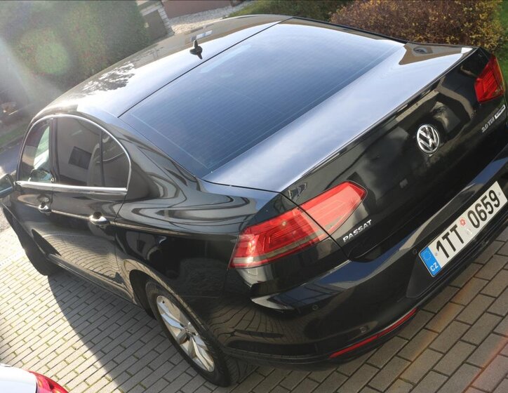 Volkswagen Passat 12