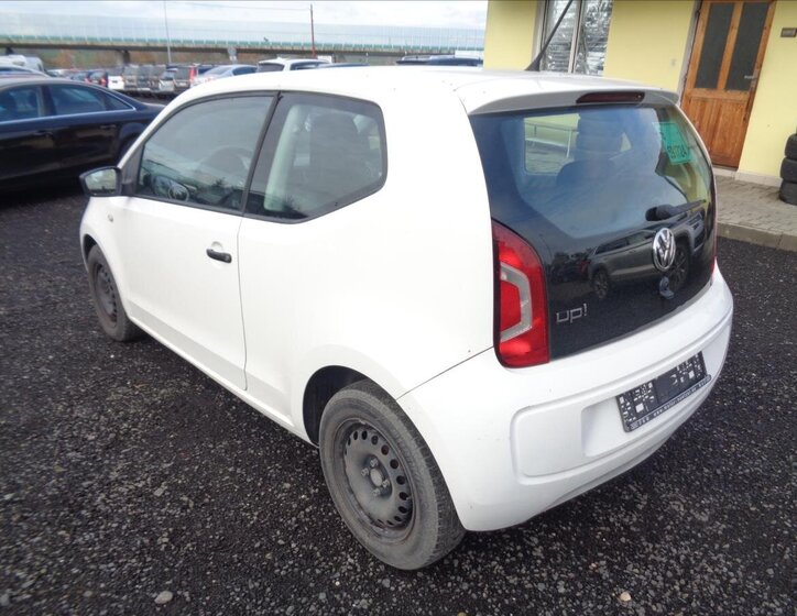 Volkswagen up! 6