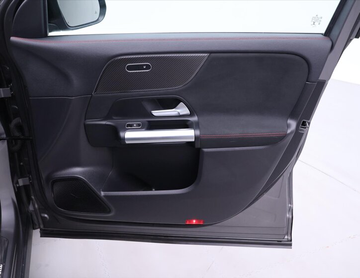 Mercedes-Benz GLA 14