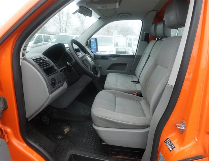 Volkswagen Transporter Valník 1,9 l 75 kw