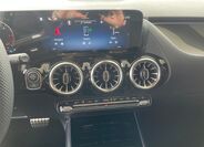 Mercedes-Benz GLA 12