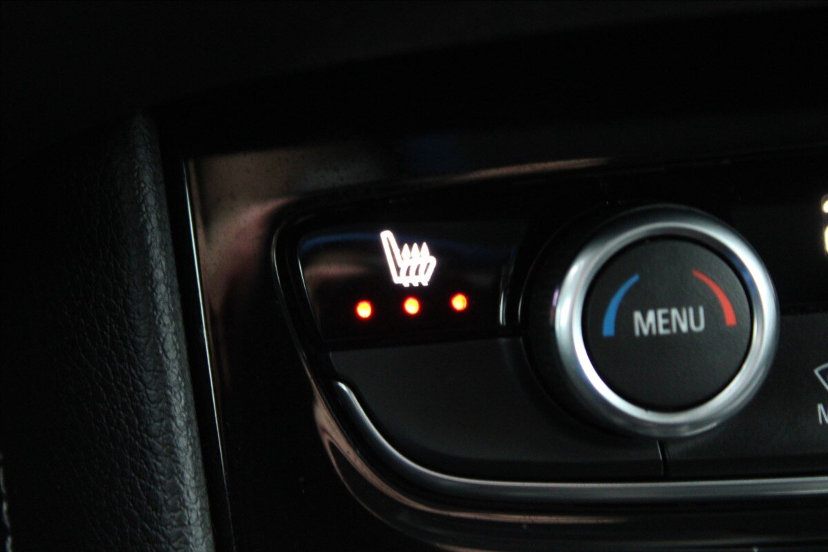 Opel Grandland X SUV 1,2 l 96 kw