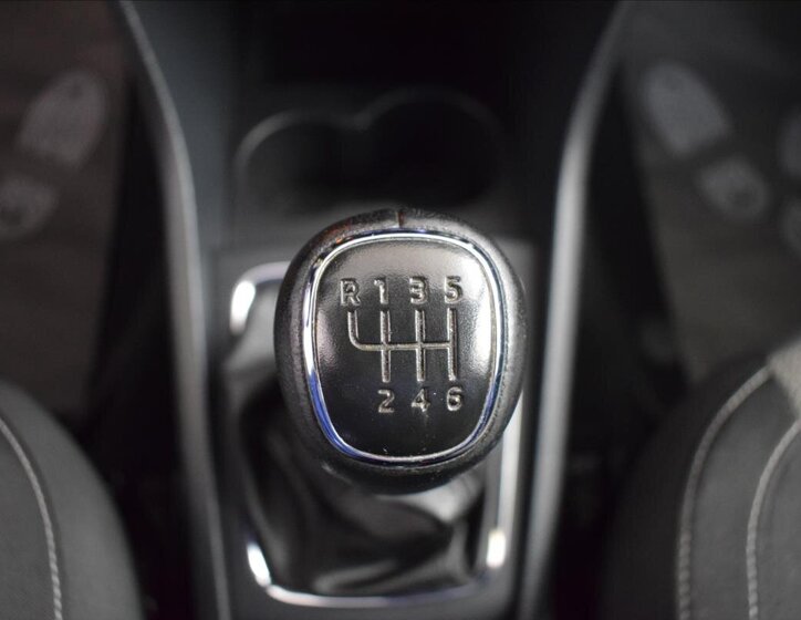 Škoda Rapid Liftback 1,2 l 77 kw