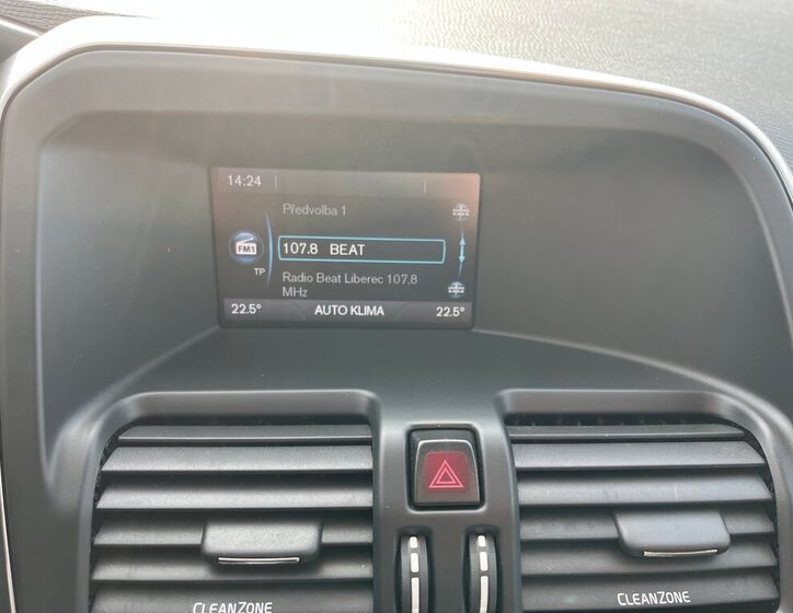 Volvo XC60 SUV / Terénní 2,4 l 140 kw