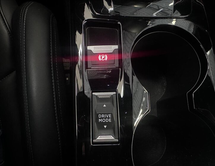 Peugeot 2008 SUV / Terénní 1,2 l 114 kw