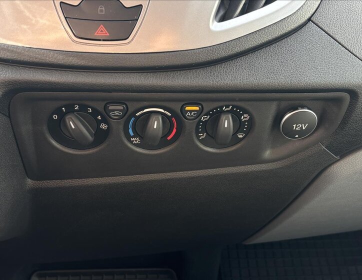 Ford Transit Skříň 2,0 l 96 kw