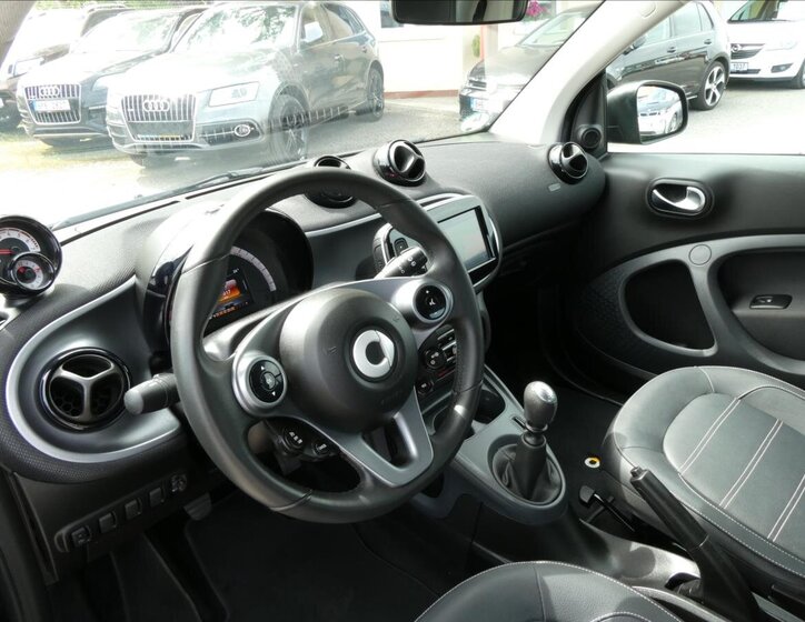 Smart Fortwo Hatchback 898,0 66 kw