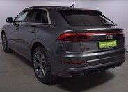 Audi Q8 5
