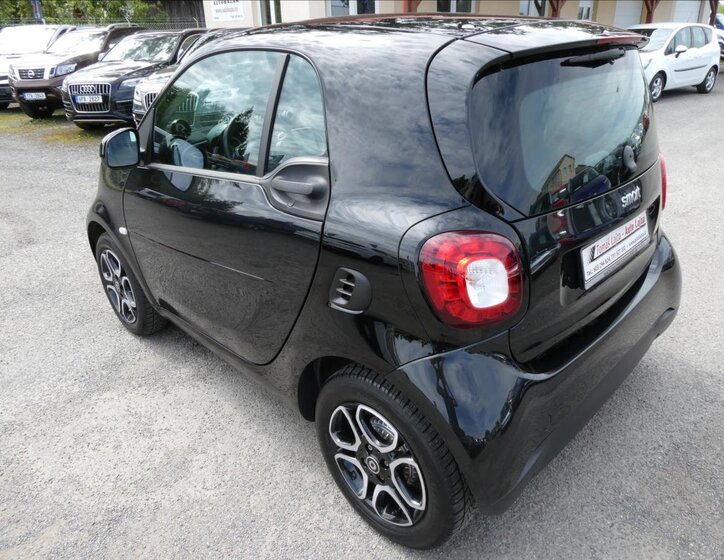 Smart Fortwo Hatchback 898,0 66 kw