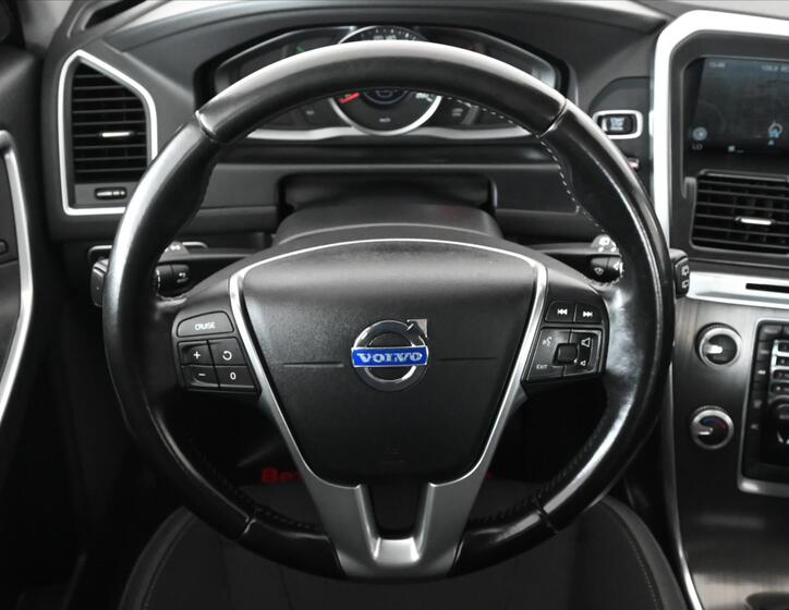 Volvo XC60 16