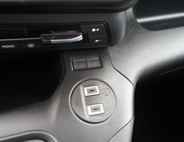 Citroën Berlingo MPV 1,5 l 96 kw