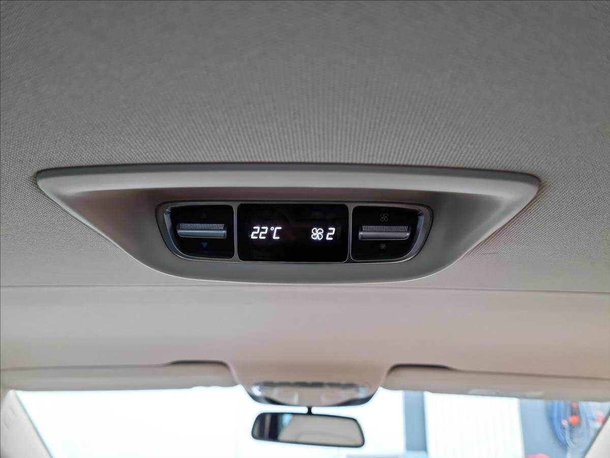 Mercedes-Benz Třídy V MPV 2,0 l 174 kw