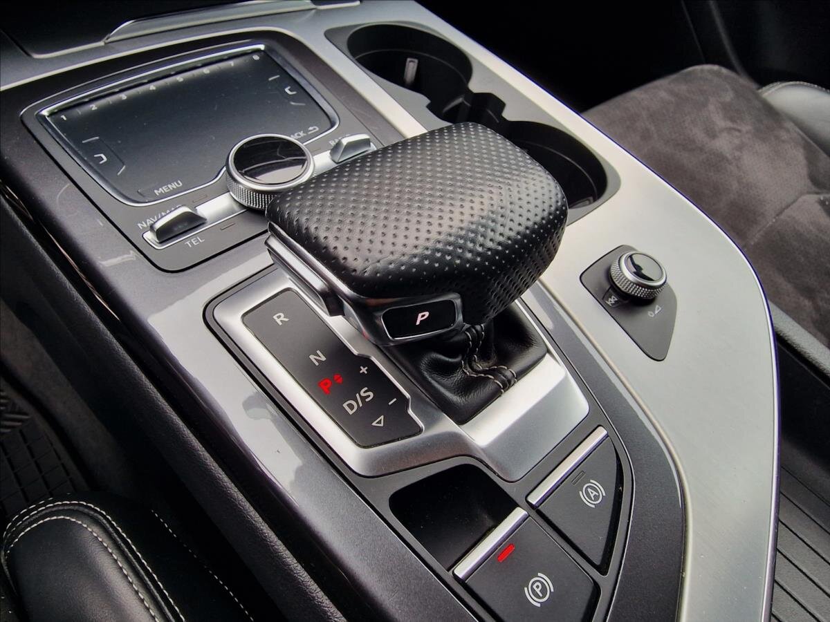 Audi Q7 SUV / Terénní 3,0 l 210 kw