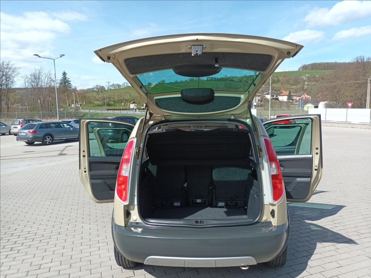 Škoda Roomster Kombi 1,2 l 63 kw