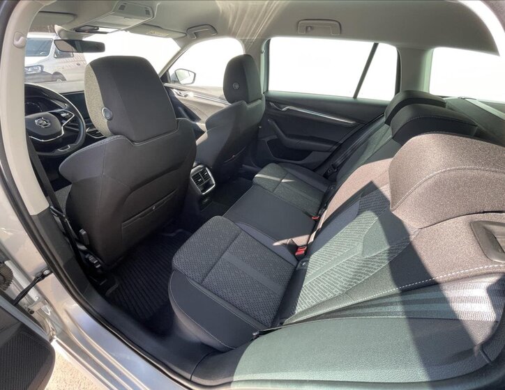 Škoda Octavia Kombi 1,4 l 150 kw