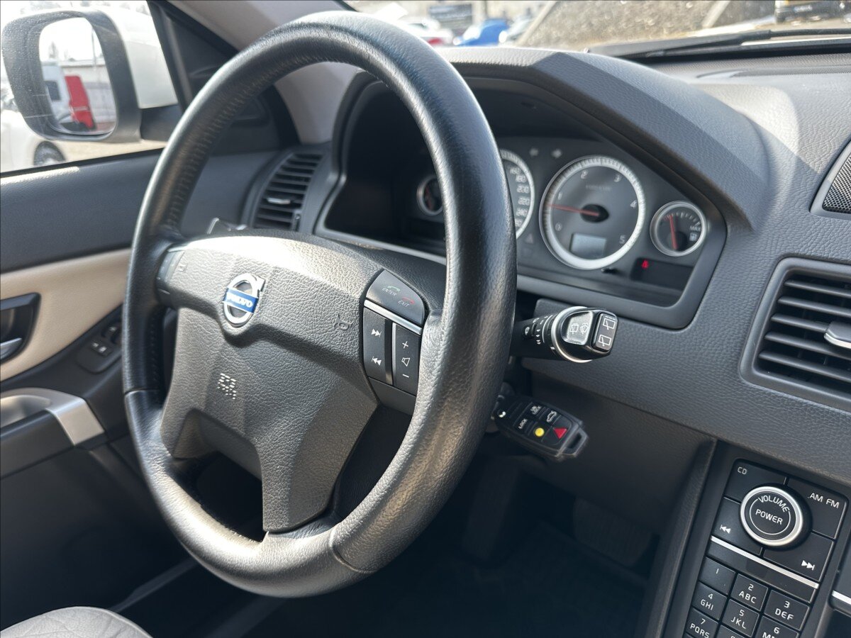 Volvo XC90 SUV / Terénní 2,4 l 136 kw