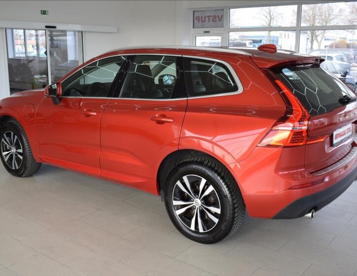 Volvo XC60 SUV / Terénní 2,0 l 223 kw