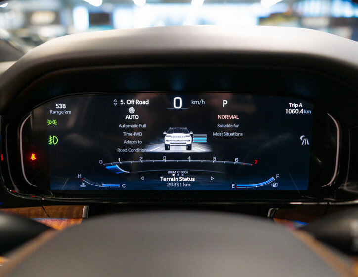 Jeep Grand Wagoneer SUV / Terénní 6,4 l 351 kw