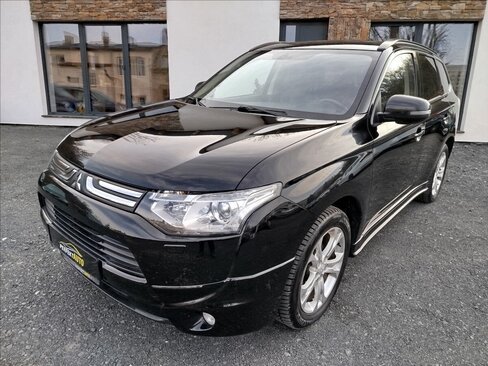 Mitsubishi Outlander SUV 2,3 l 110 kw
