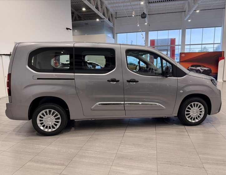 Toyota ProAce City Verso MPV 1,5 l 96 kw