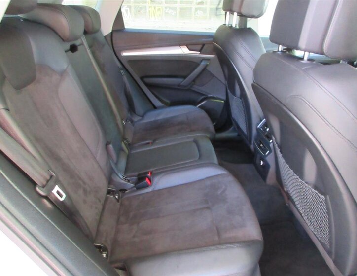 Audi Q5 SUV / Terénní 2,0 l 140 kw