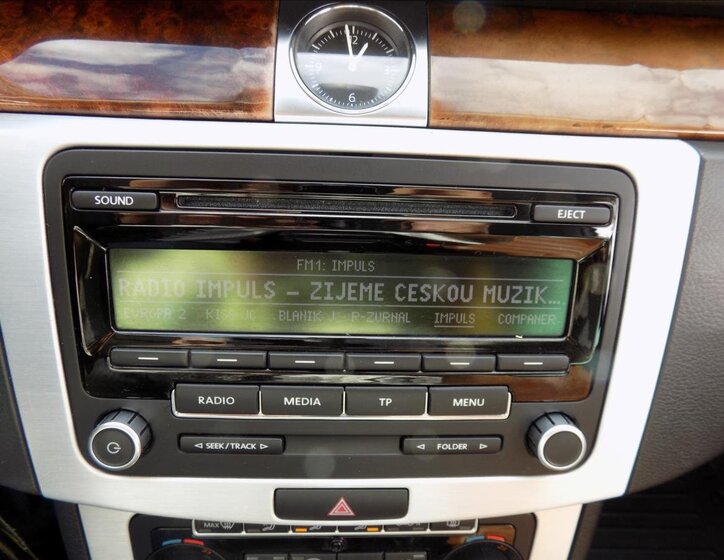 Volkswagen Passat 10