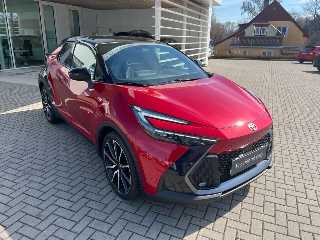 Toyota C-HR SUV / Terénní 2,0 l 112 kw