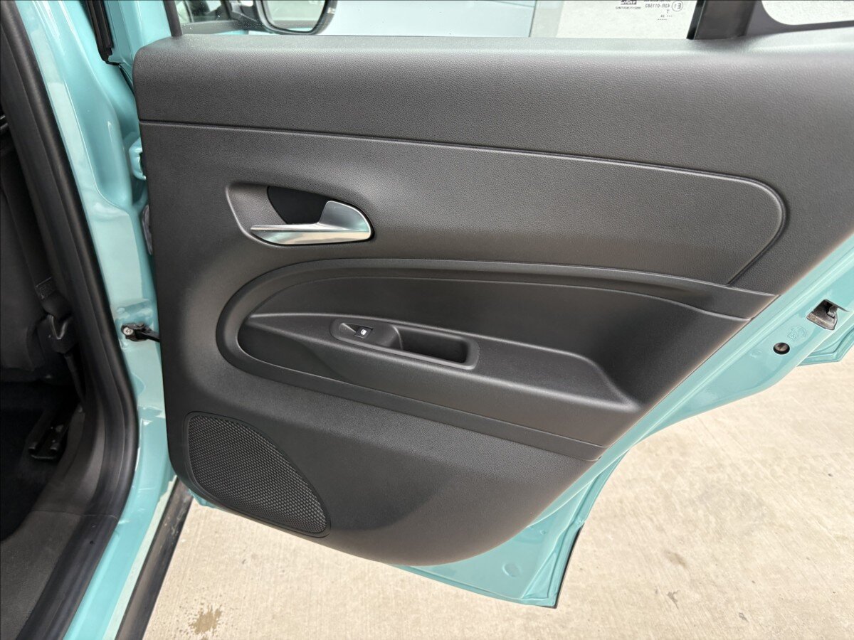 Jeep Avenger Sedan / Limuzína 1,2 l 74 kw