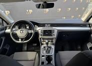 Volkswagen Passat 16